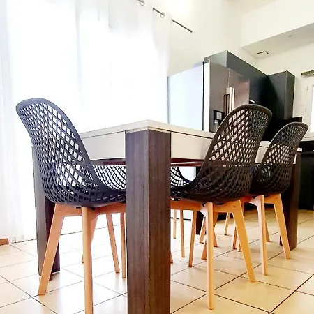 H2o - Jacuzzi & Piscine Chauffee 别墅